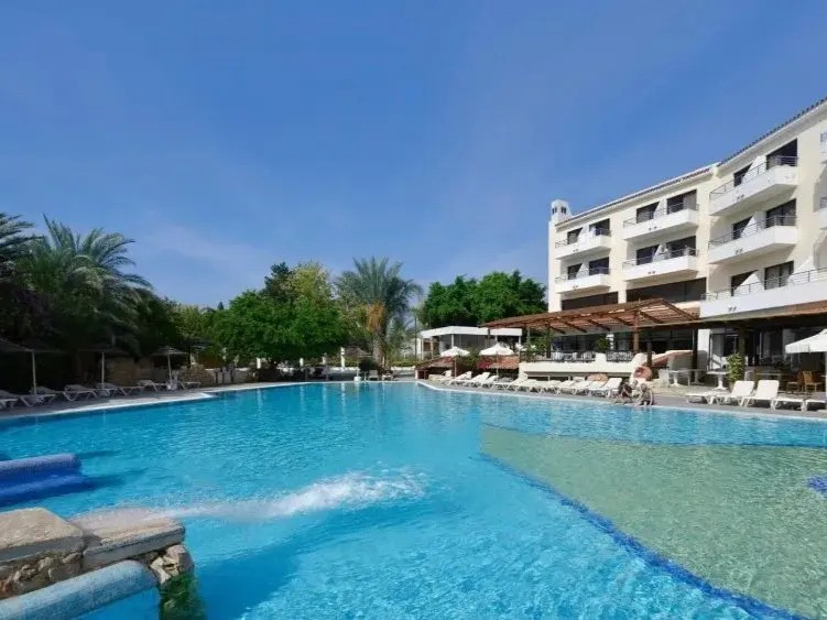 Apartment For Sale  in  Kato Paphos