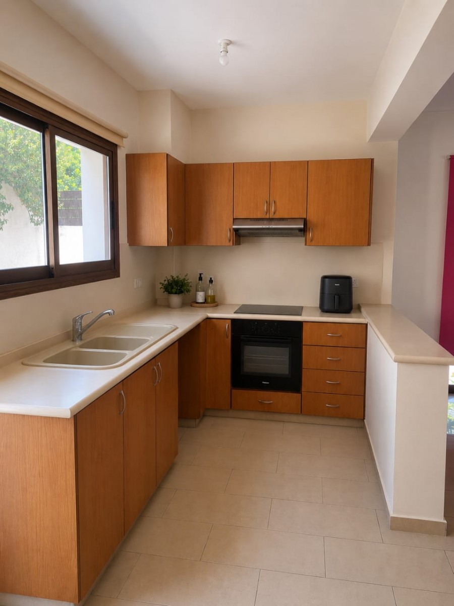 Detached Villa For Rent  in  Tremithousa