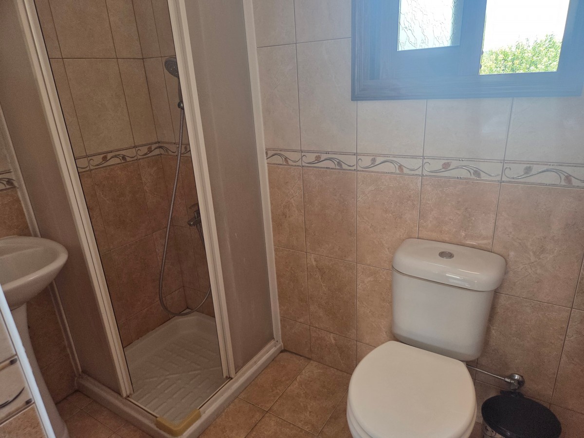 Detached Villa For Rent  in  Tremithousa