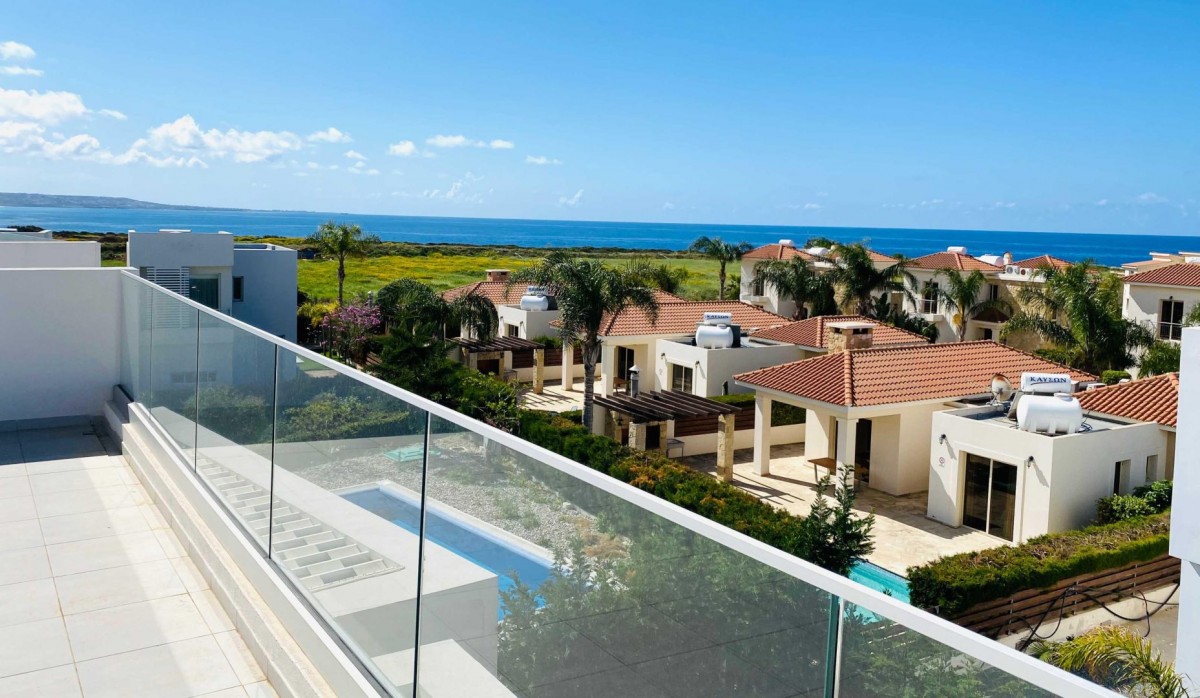 Villas / Houses in Coral Bay