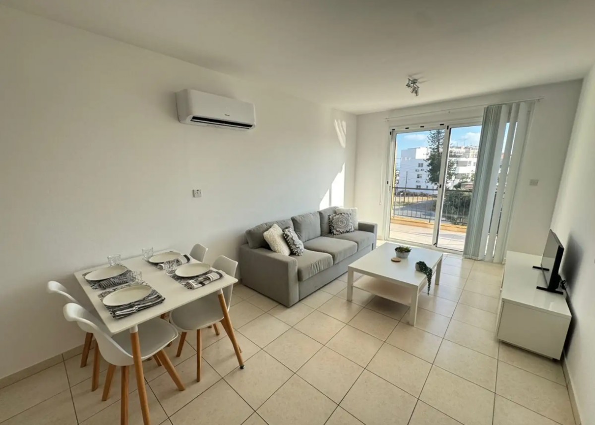 Kato Paphos - Universal, Paphos Apartment For Sale | DT5190