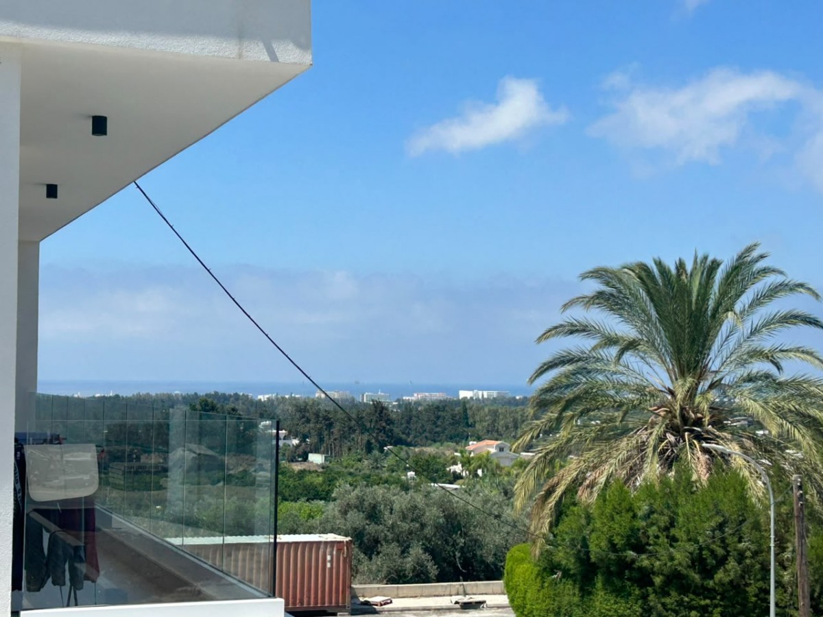 Penthouse For Sale  in  Geroskipou