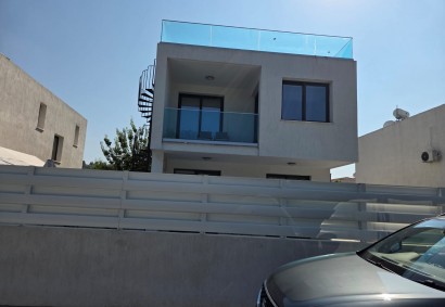 Chlorakas, Paphos Detached Villa For Rent | DT5197