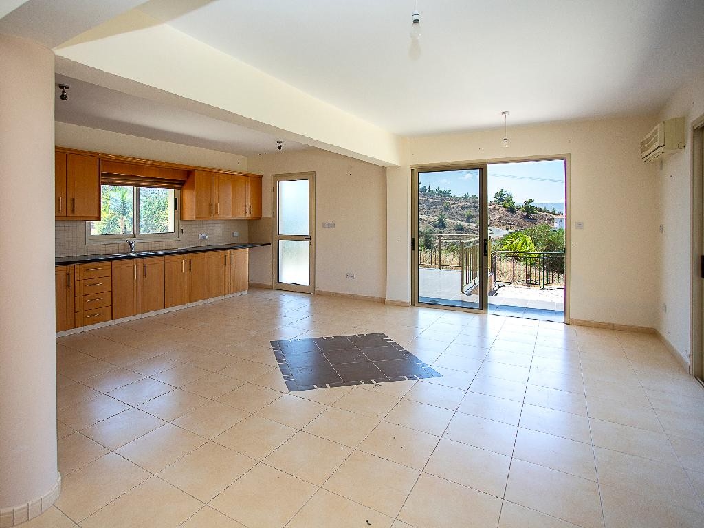 House - Argaka, Paphos