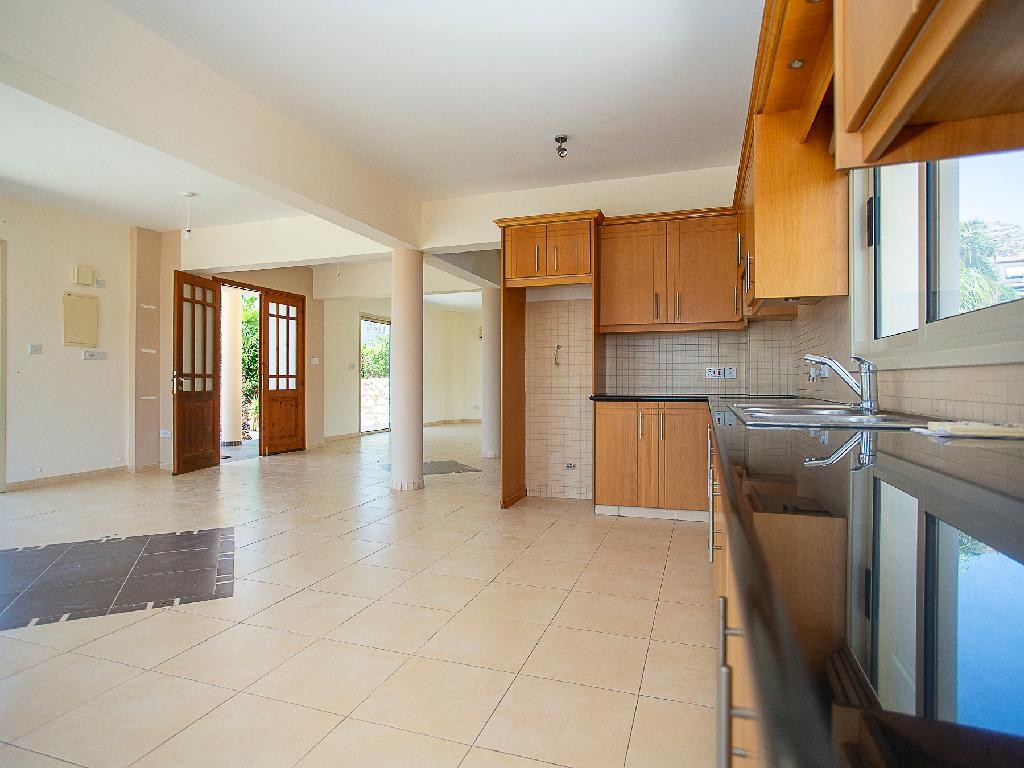 House - Argaka, Paphos