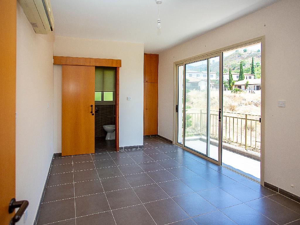 House - Argaka, Paphos