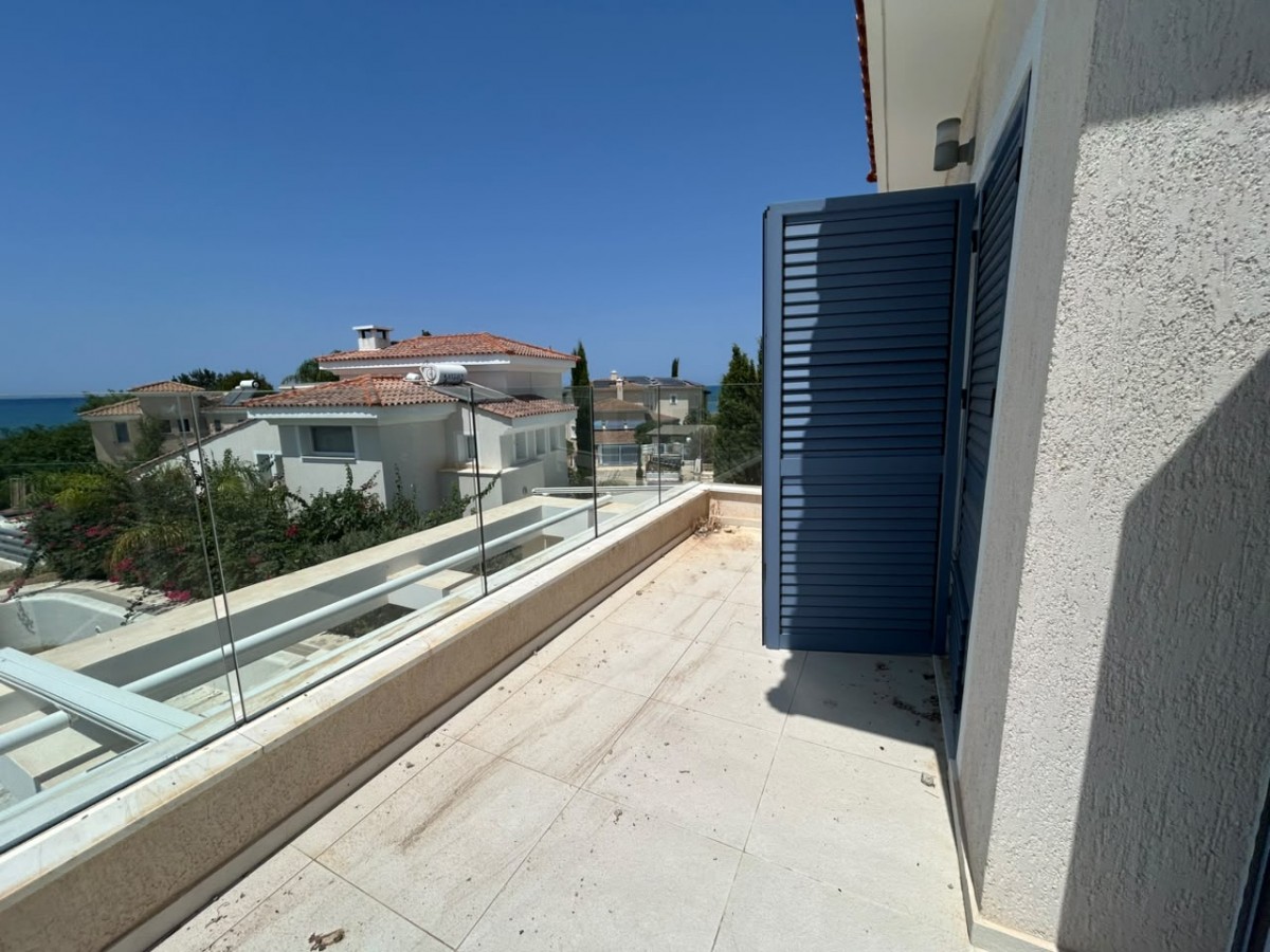 Detached Villa For Sale  in  Latchi