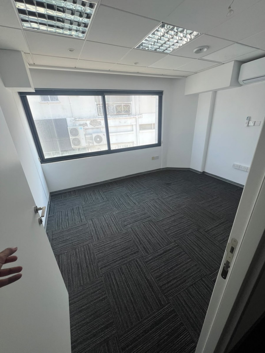 Building For Rent  in  Kato Paphos