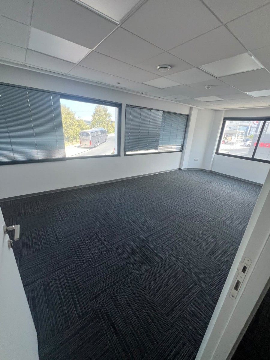 Building For Rent  in  Kato Paphos