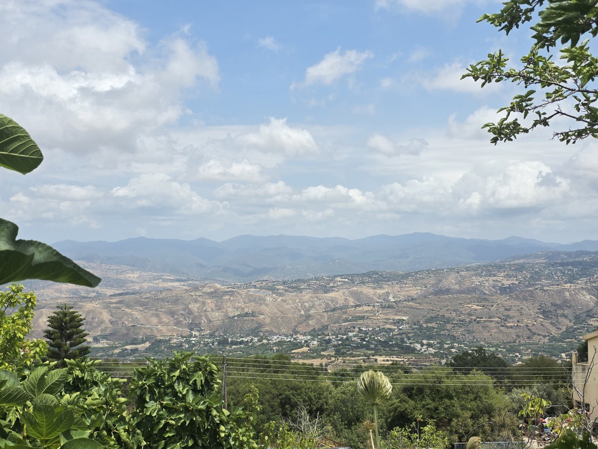 Detached Villa For Sale  in  Theletra