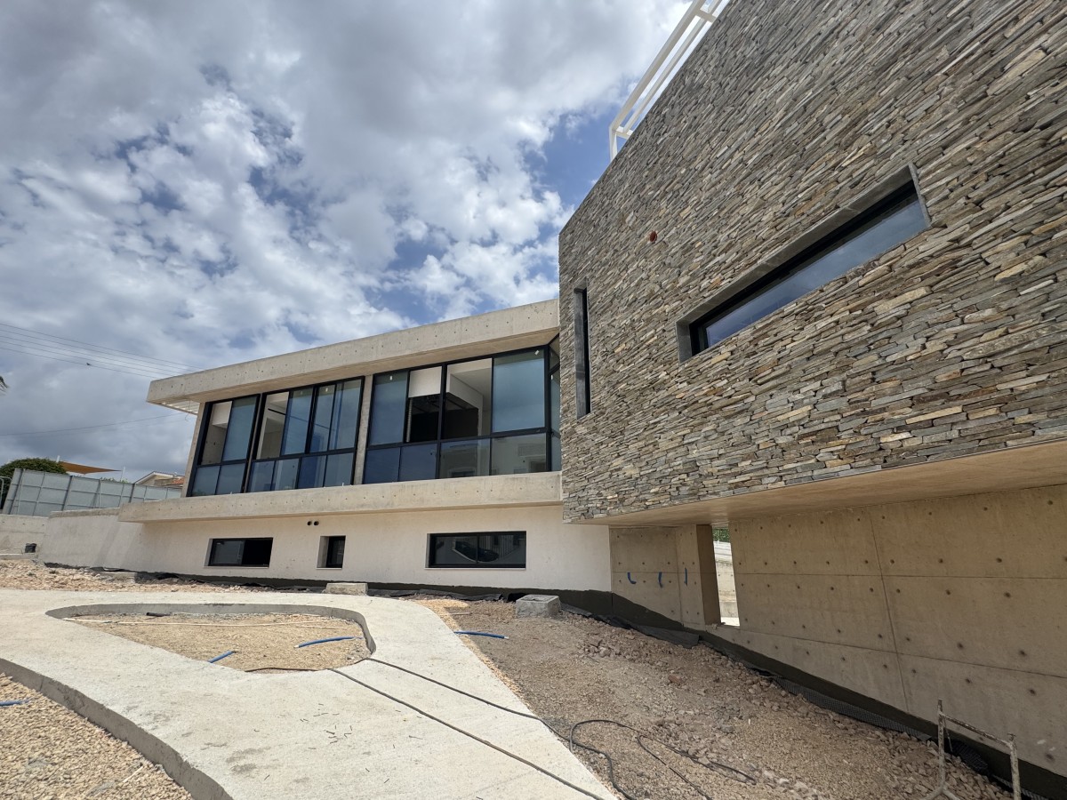 Detached Villa For Sale  in  Peyia - Sea Caves