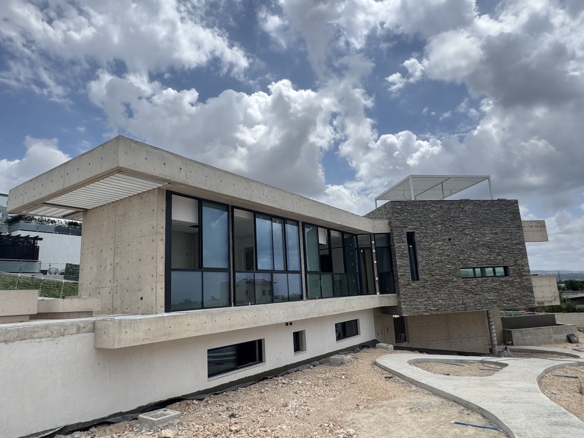Detached Villa For Sale  in  Peyia - Sea Caves