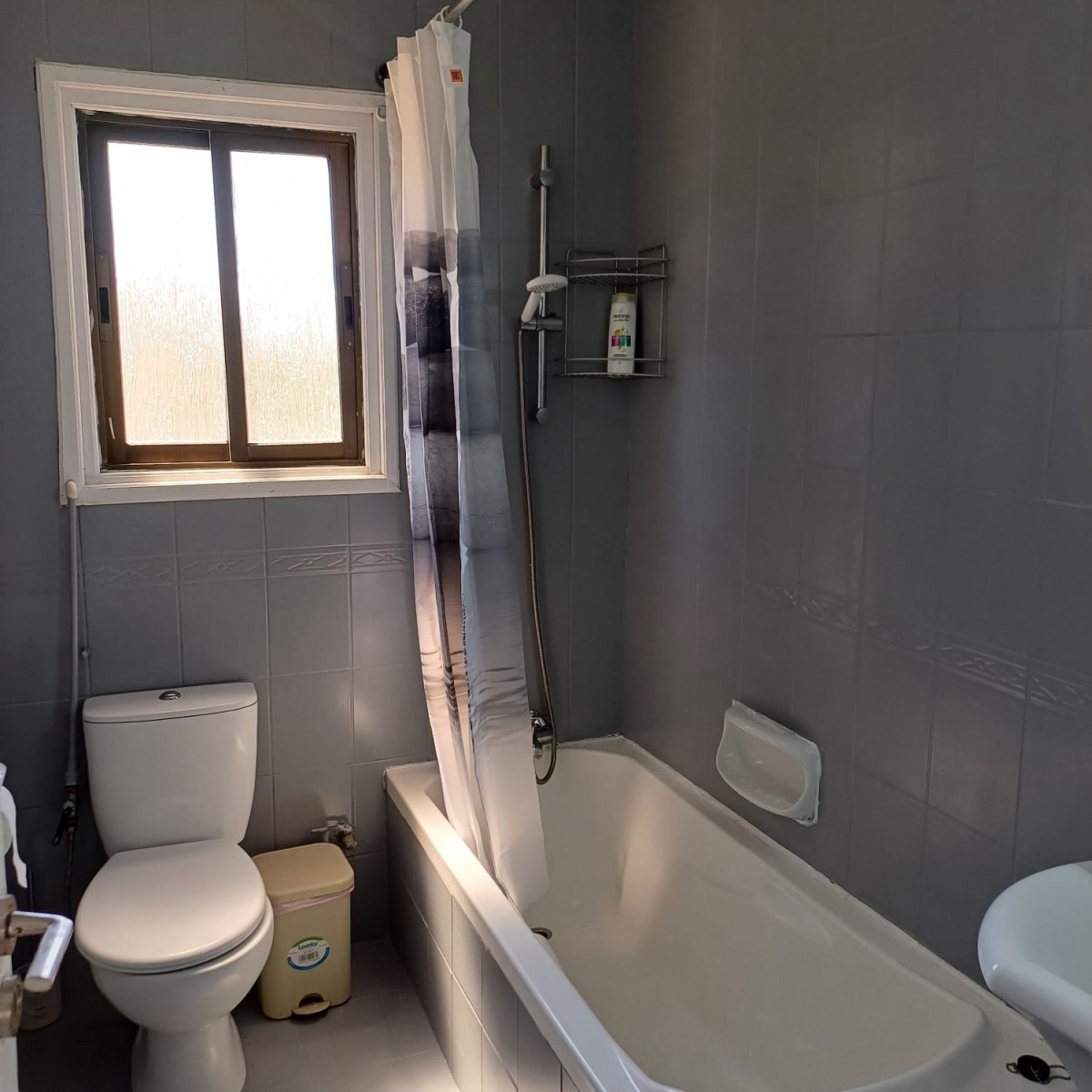 Apartment For Rent  in  Kato Paphos