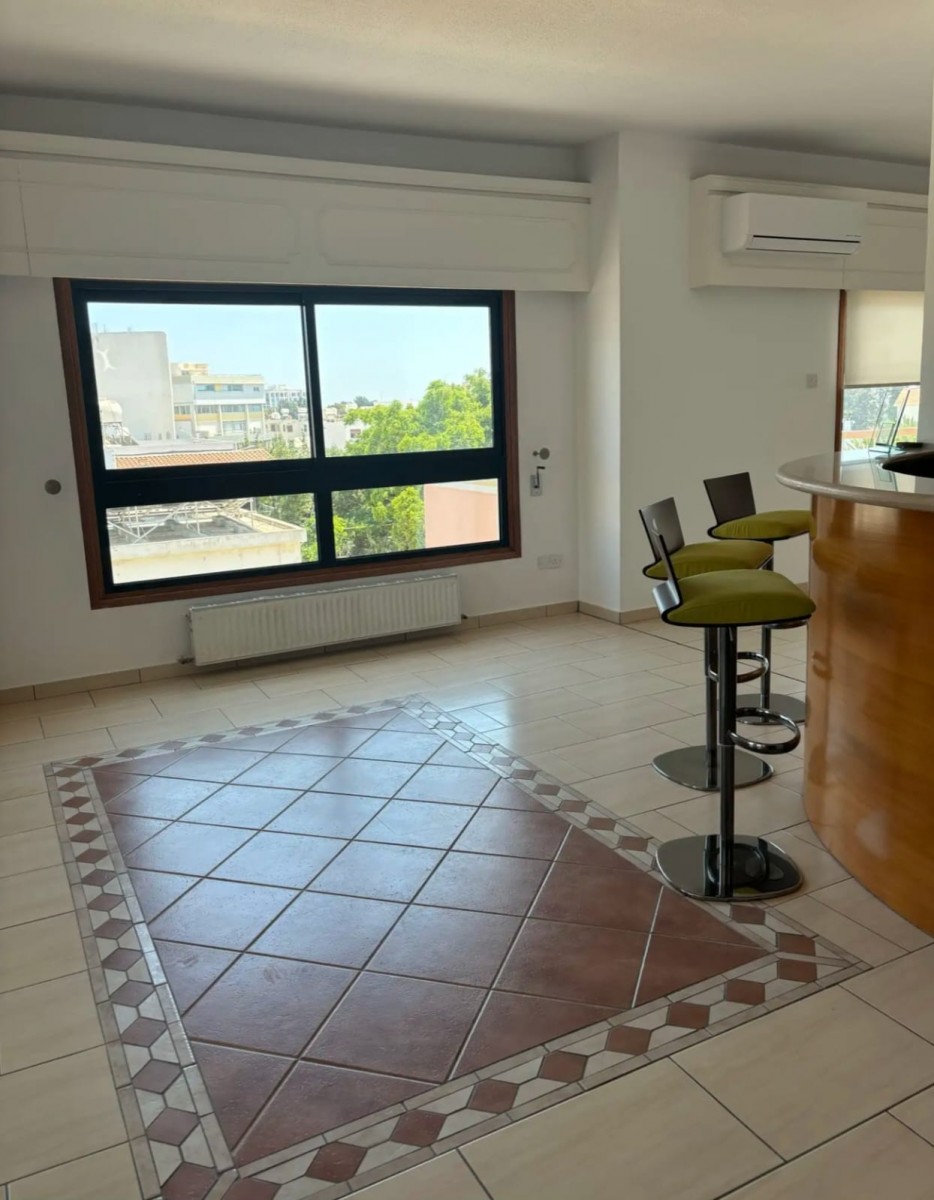 Apartment For Rent  in  Paphos Town