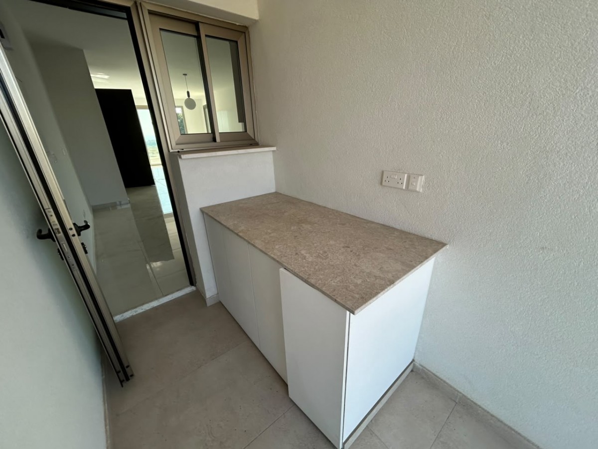 Apartment For Sale  in  Geroskipou