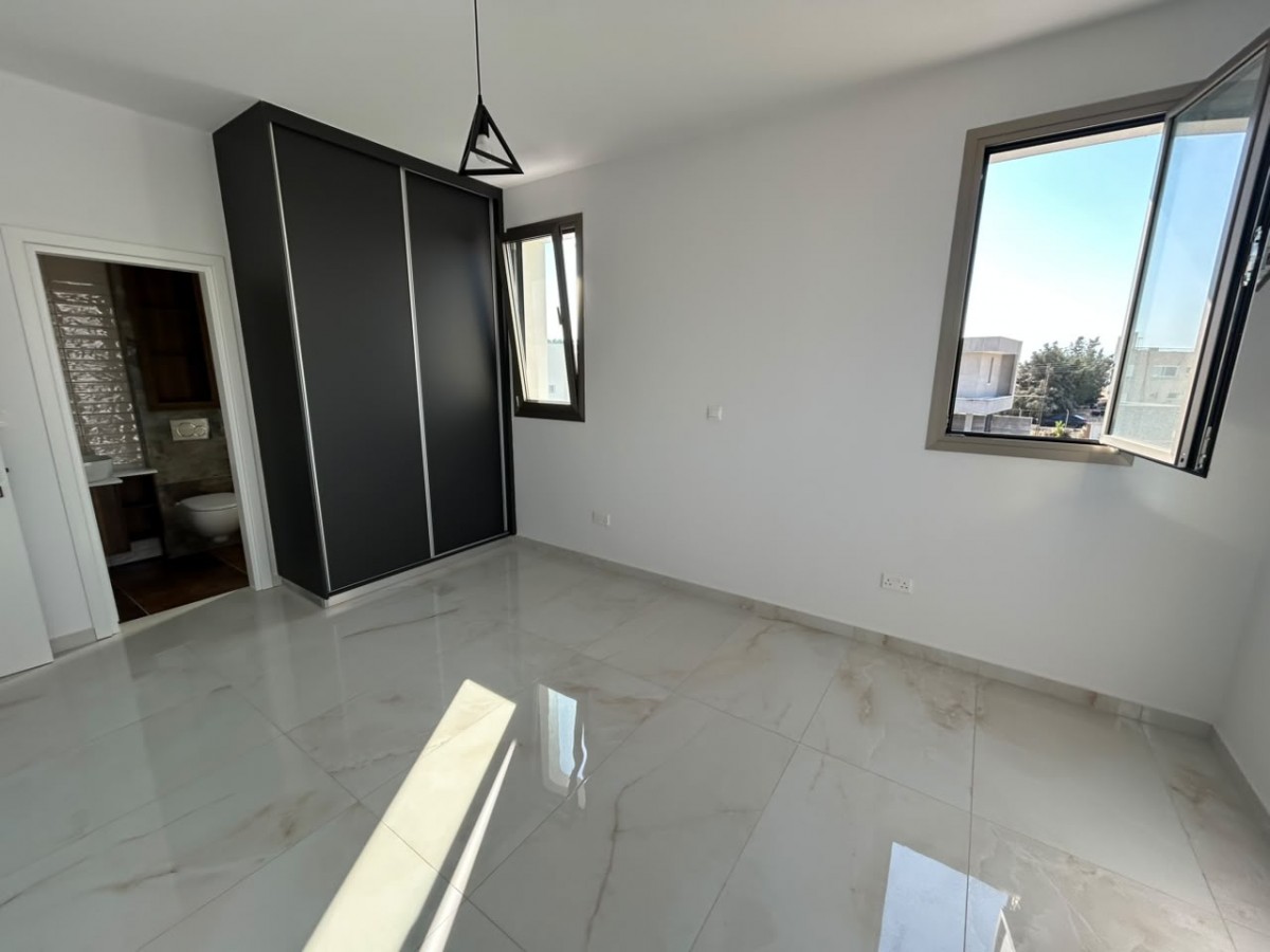 Apartment For Sale  in  Geroskipou