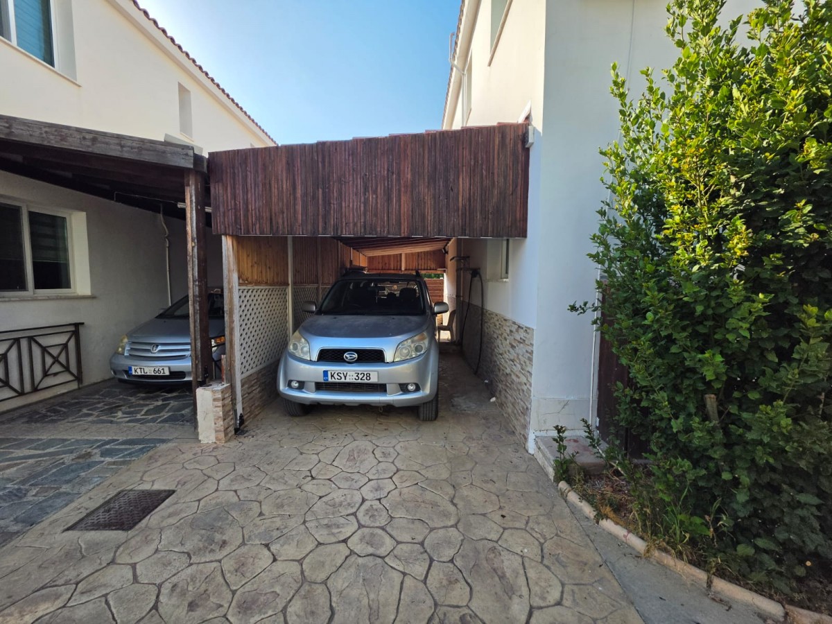 Detached Villa For Sale  in  Select Location