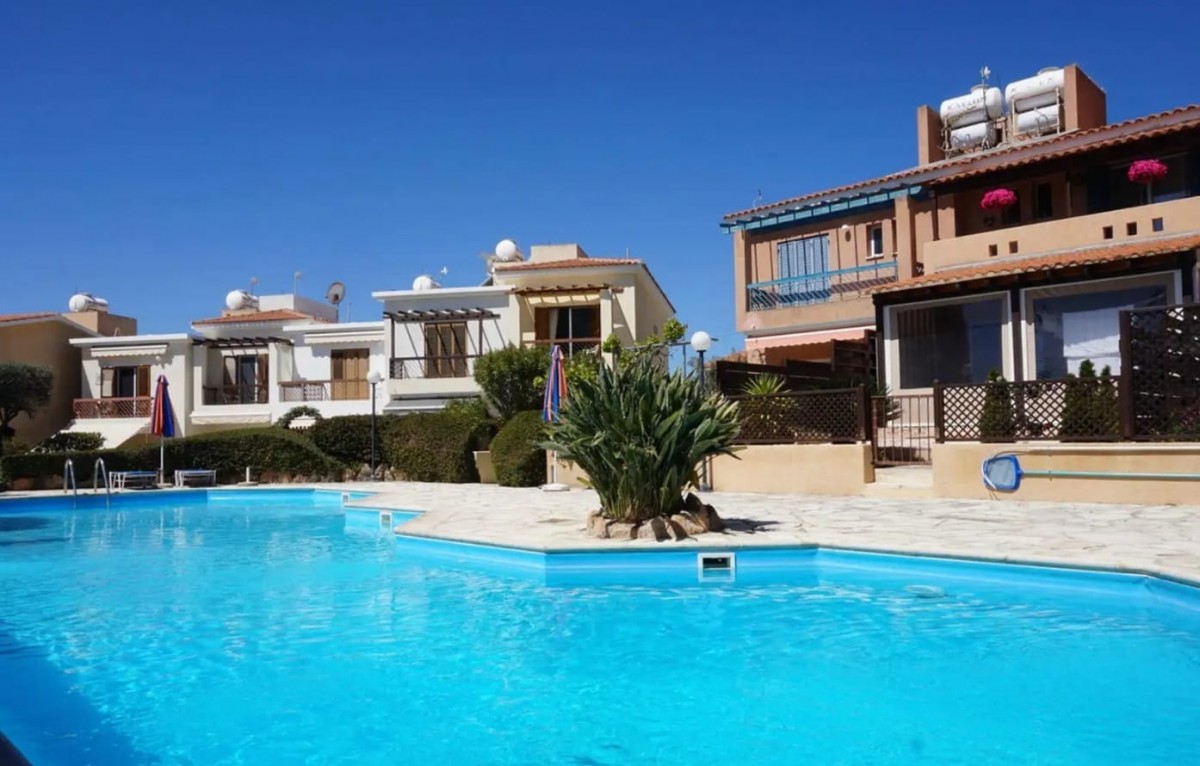 Peyia, Paphos Town House For Rent | DT5300