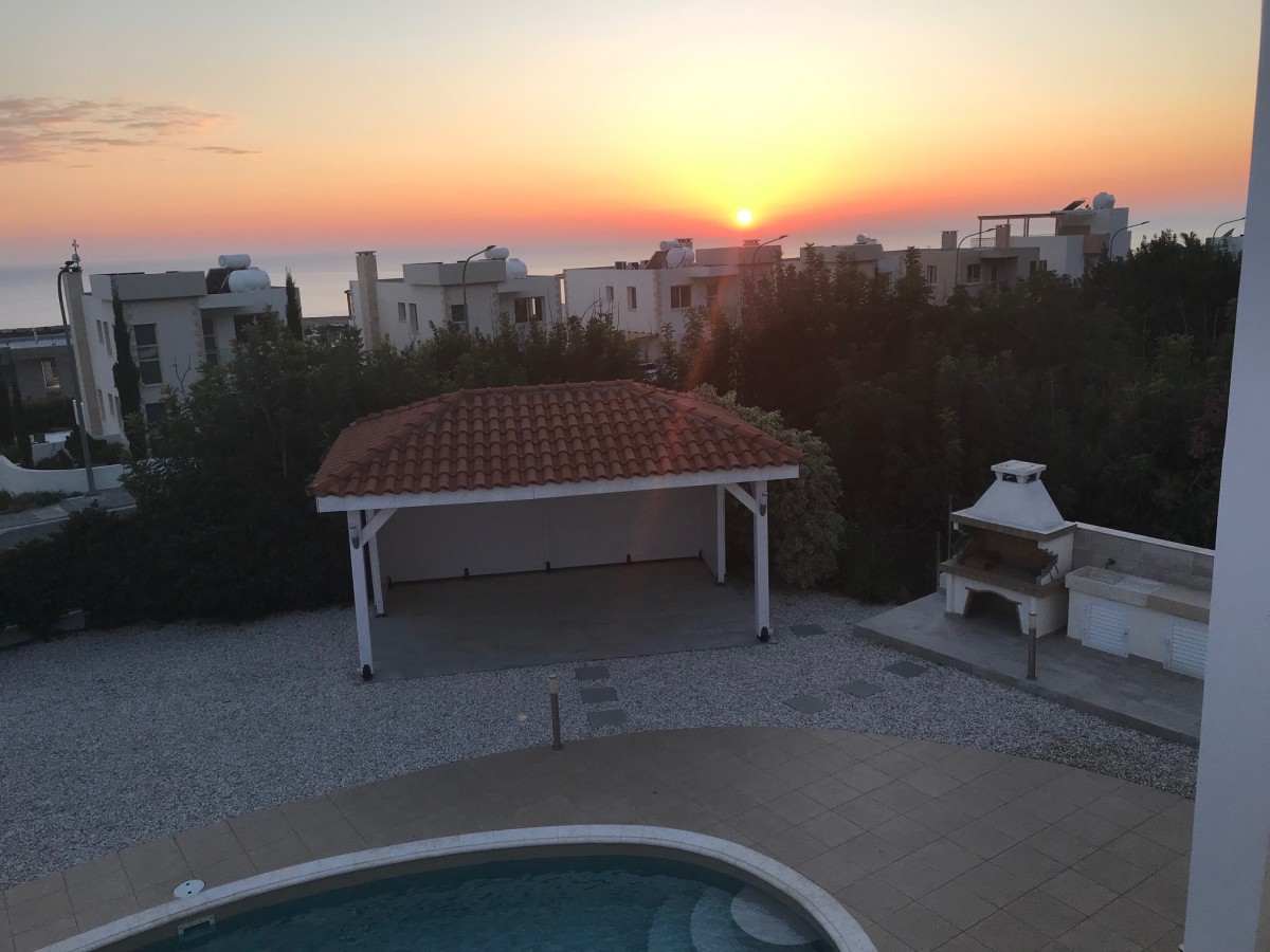 Detached Villa For Sale  in  Peyia