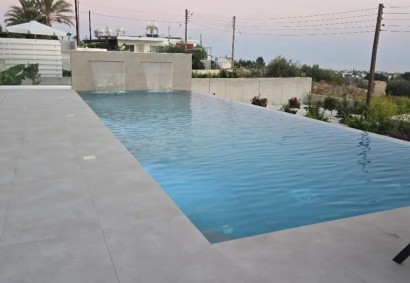 Peyia, Paphos Detached Villa For Rent | DT5305