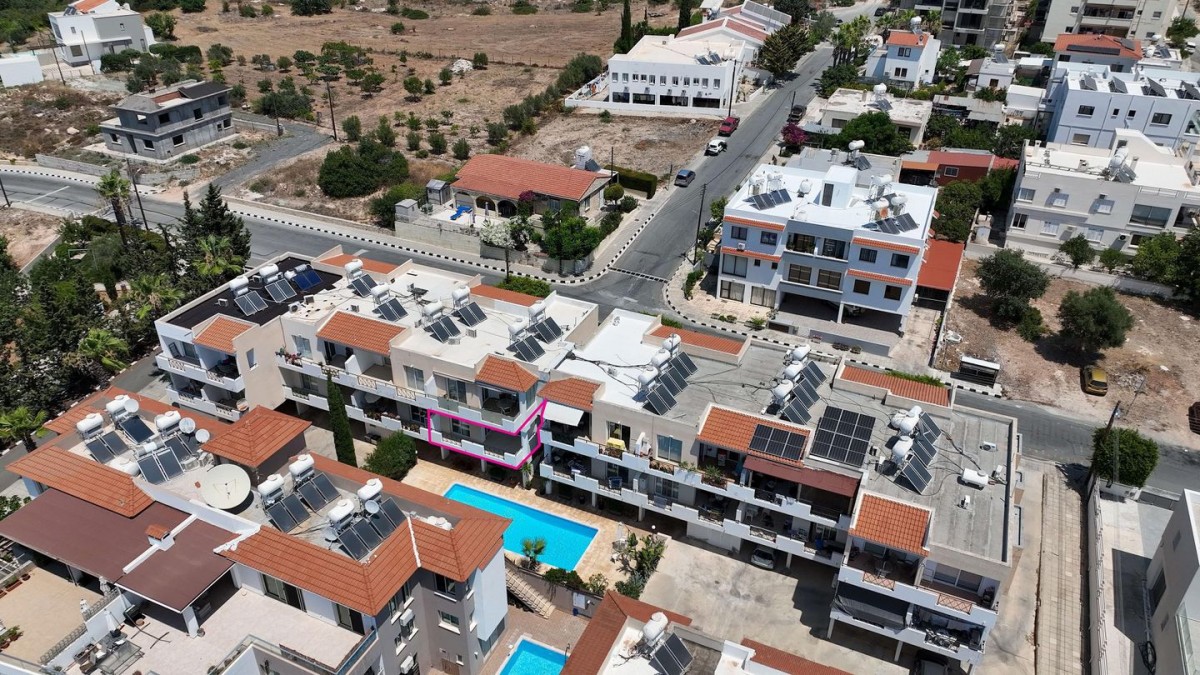 Mesa Chorio, Paphos Apartment For Sale | DT5317