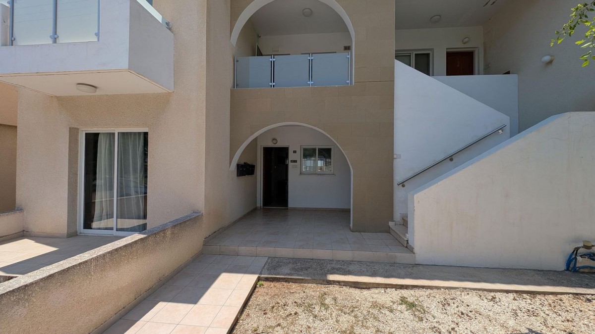 Two-Bedroom Apartment in Mesa Chorio, Paphos