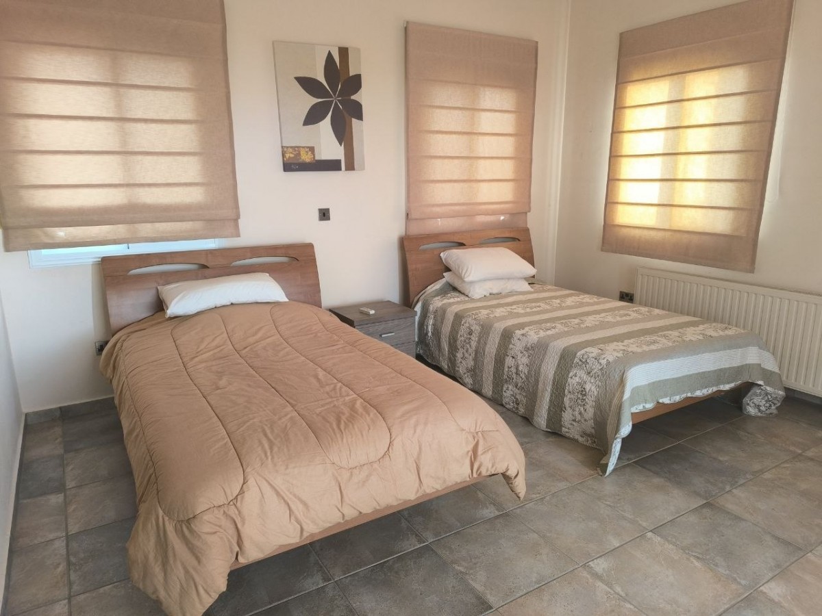 Detached Villa For Sale  in  Akoursos