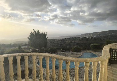 Akoursos, Paphos Detached Villa For Sale | DT5318