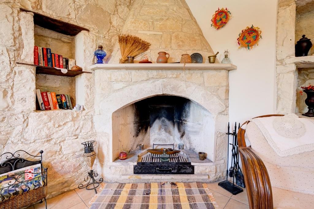 Detached Villa For Rent  in  Episkopi