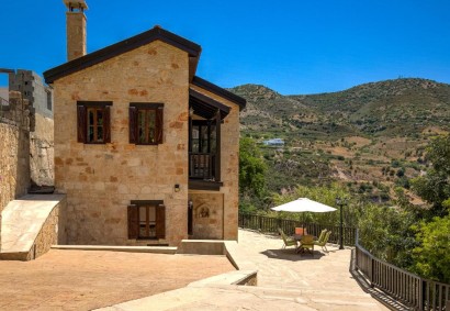 Episkopi, Paphos Detached Villa For Rent | DT5327