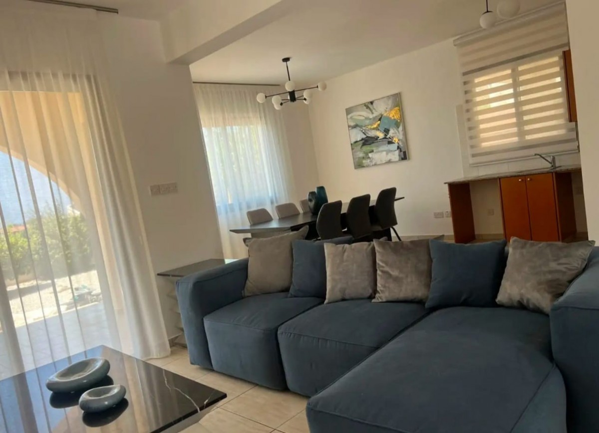 Detached Villa For Rent  in  Emba