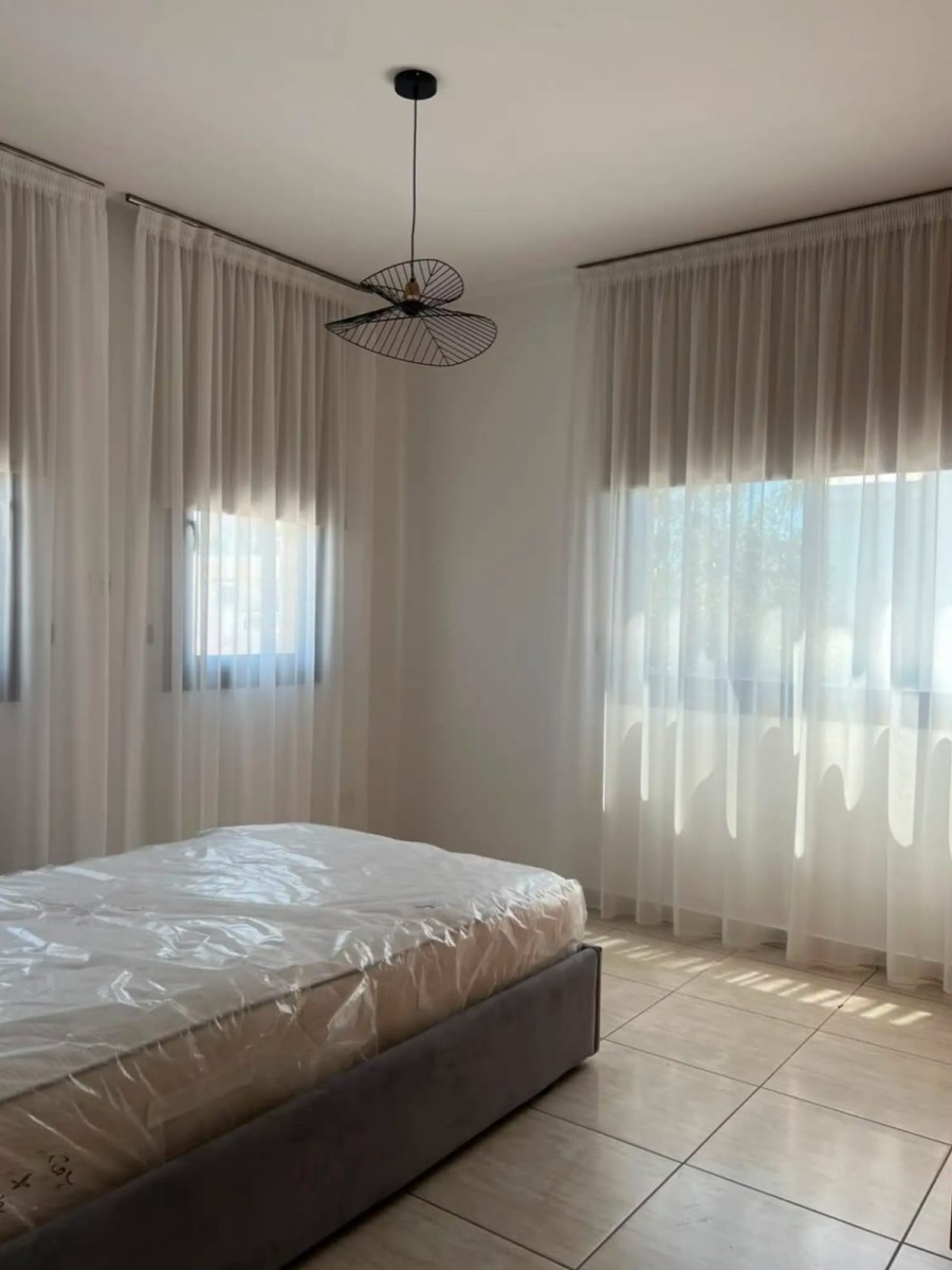 Detached Villa For Rent  in  Emba