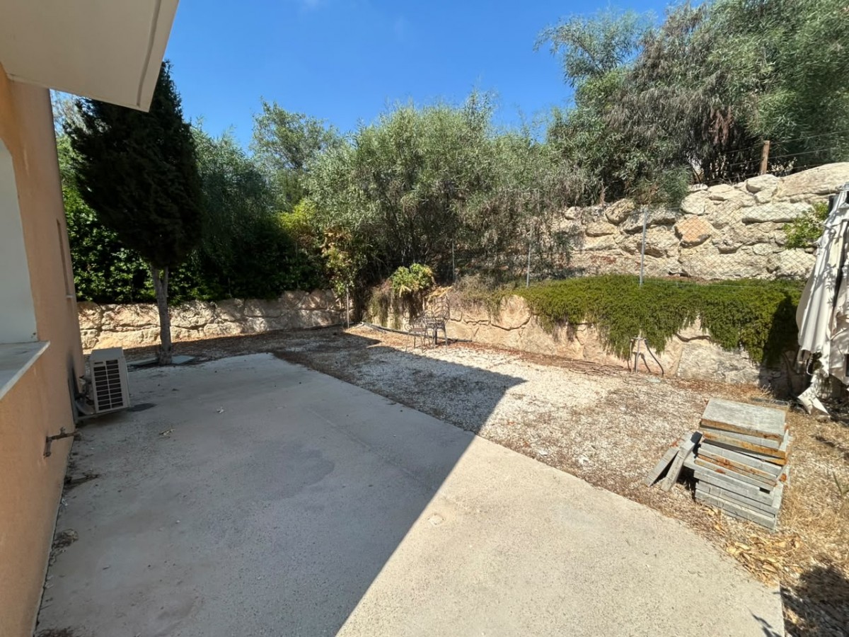 Detached Villa For Sale  in  Chlorakas