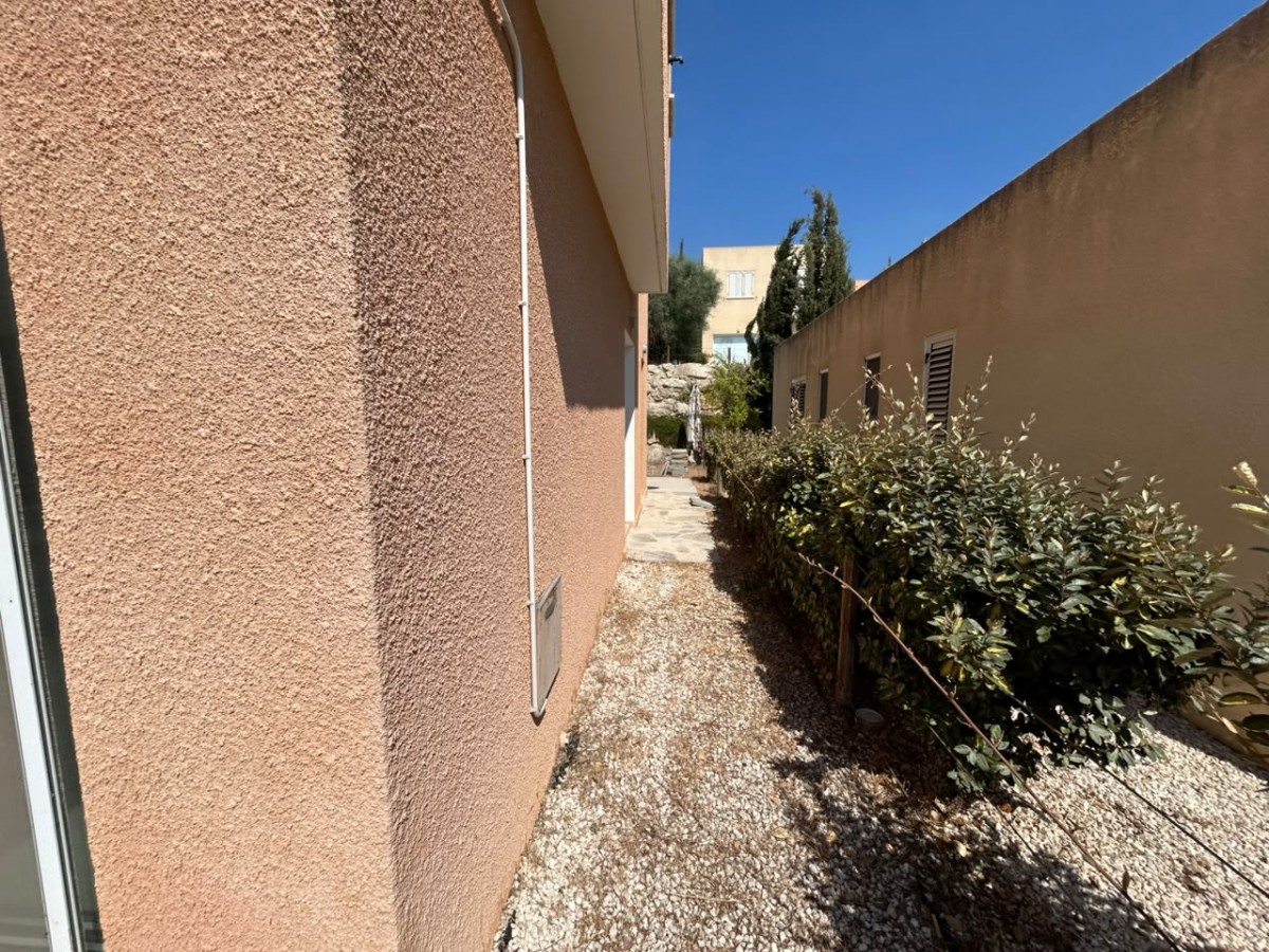 Detached Villa For Sale  in  Chlorakas