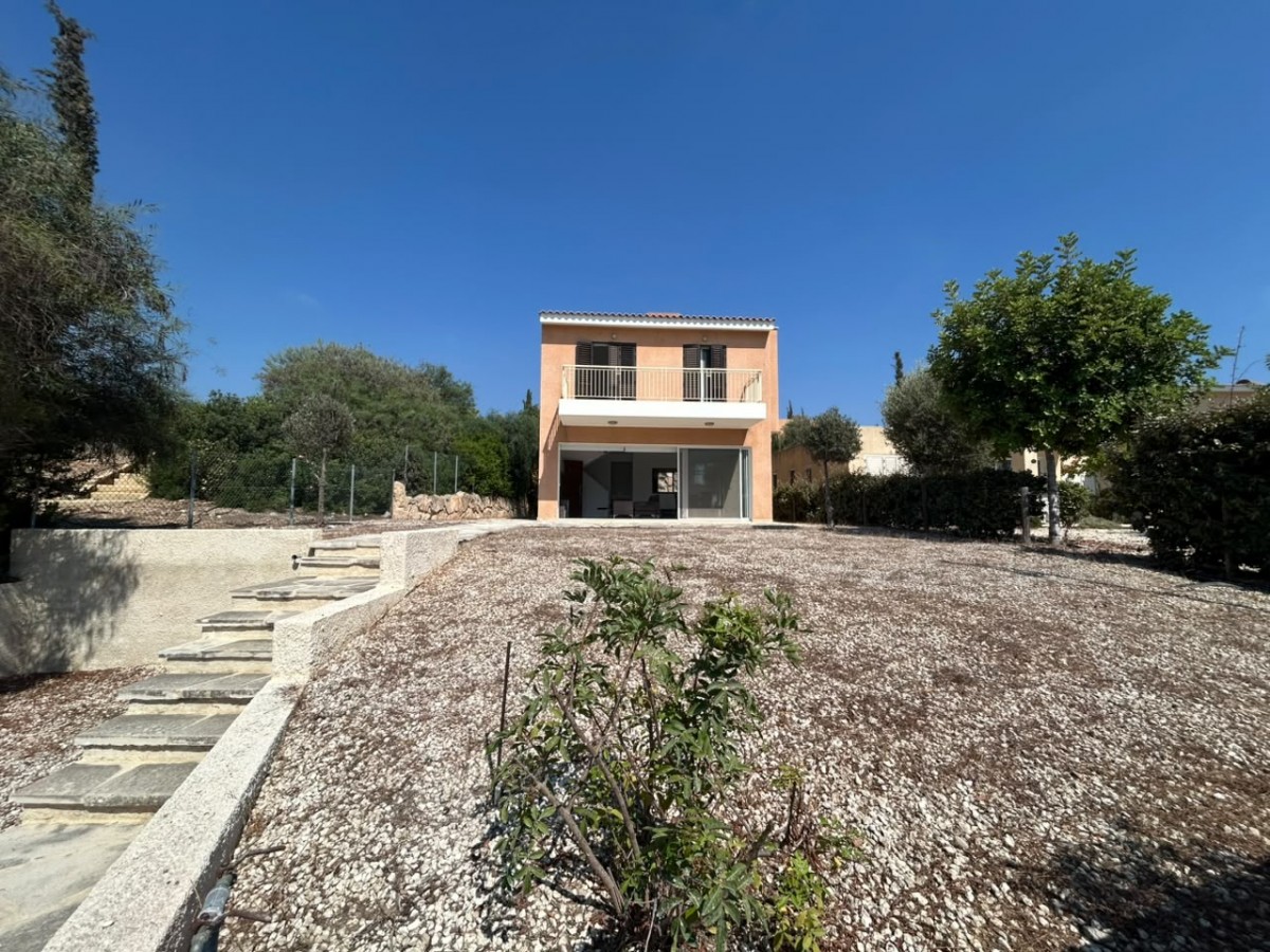 Detached Villa For Sale  in  Chlorakas