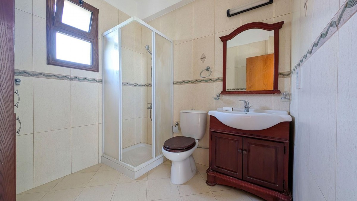Detached two-storey House in Ineia, Paphos