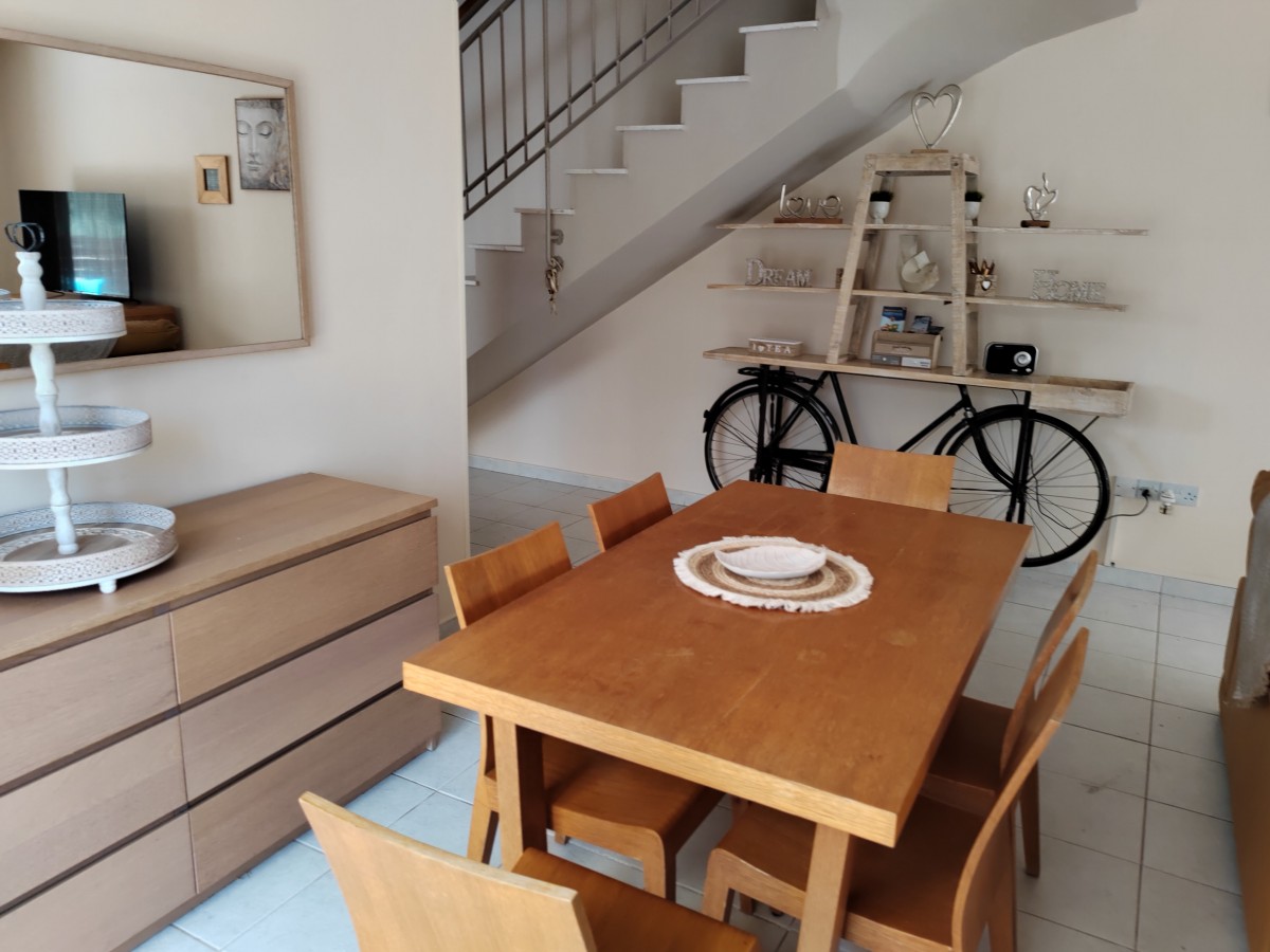 Detached Villa For Rent  in  Kato Paphos - Universal