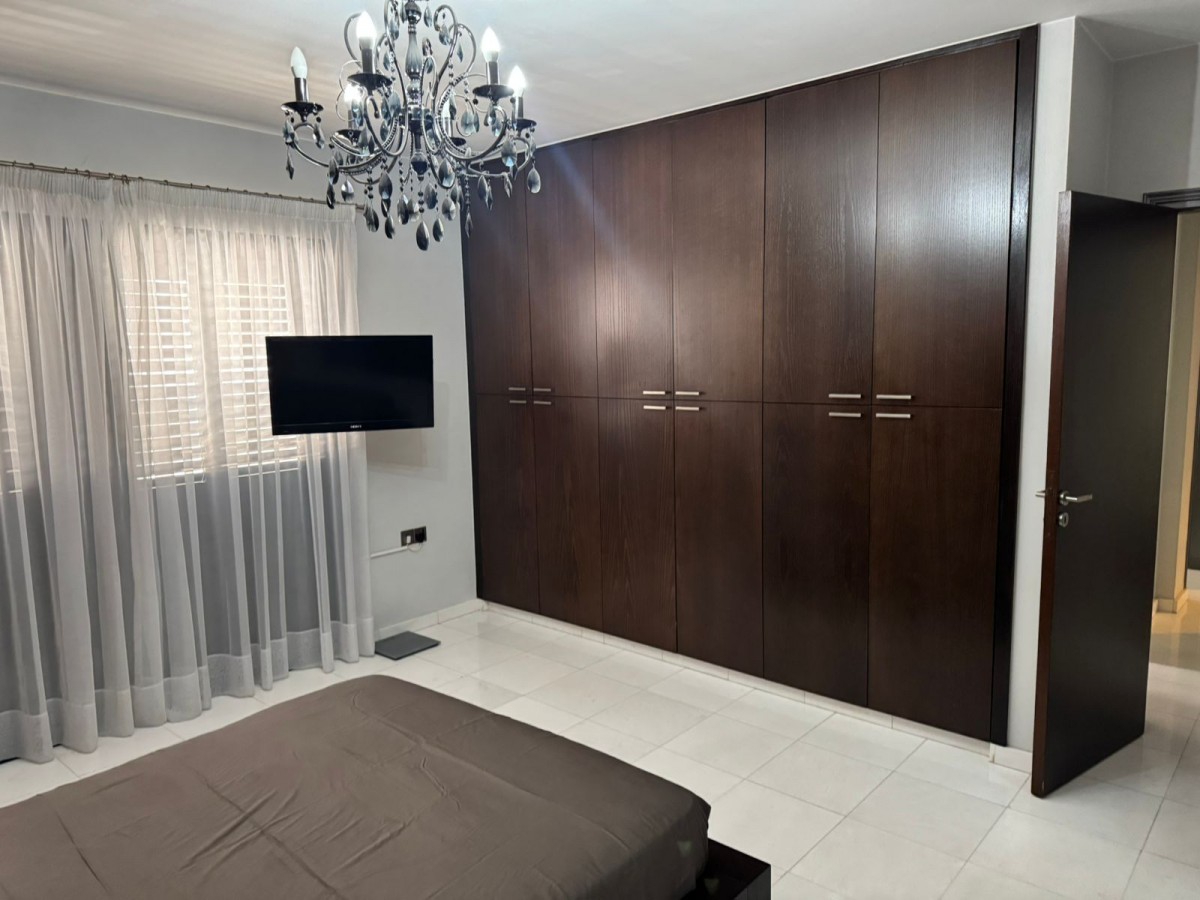 Detached Villa For Rent  in  Select Location