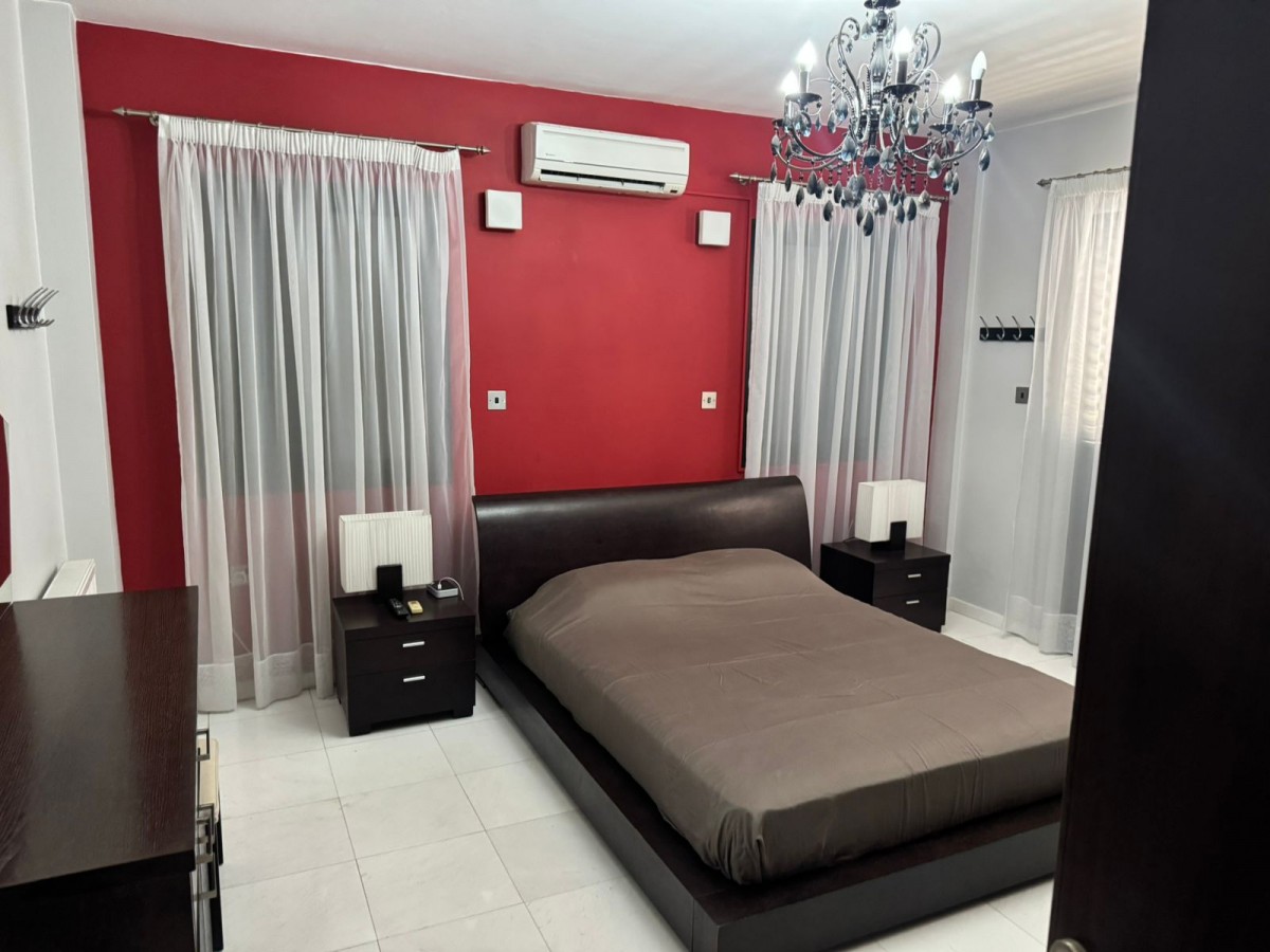 Detached Villa For Rent  in  Select Location