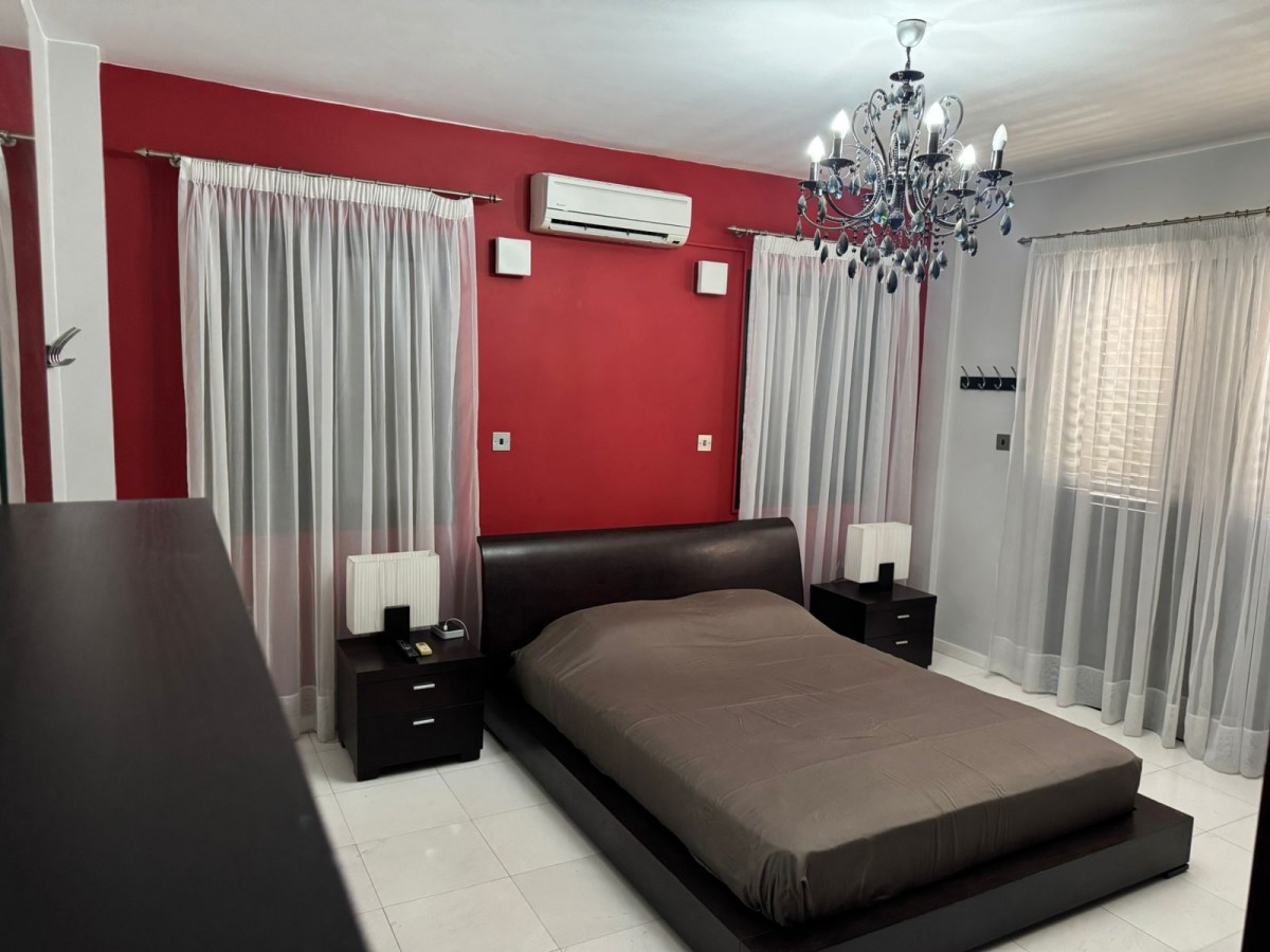 Detached Villa For Rent  in  Select Location