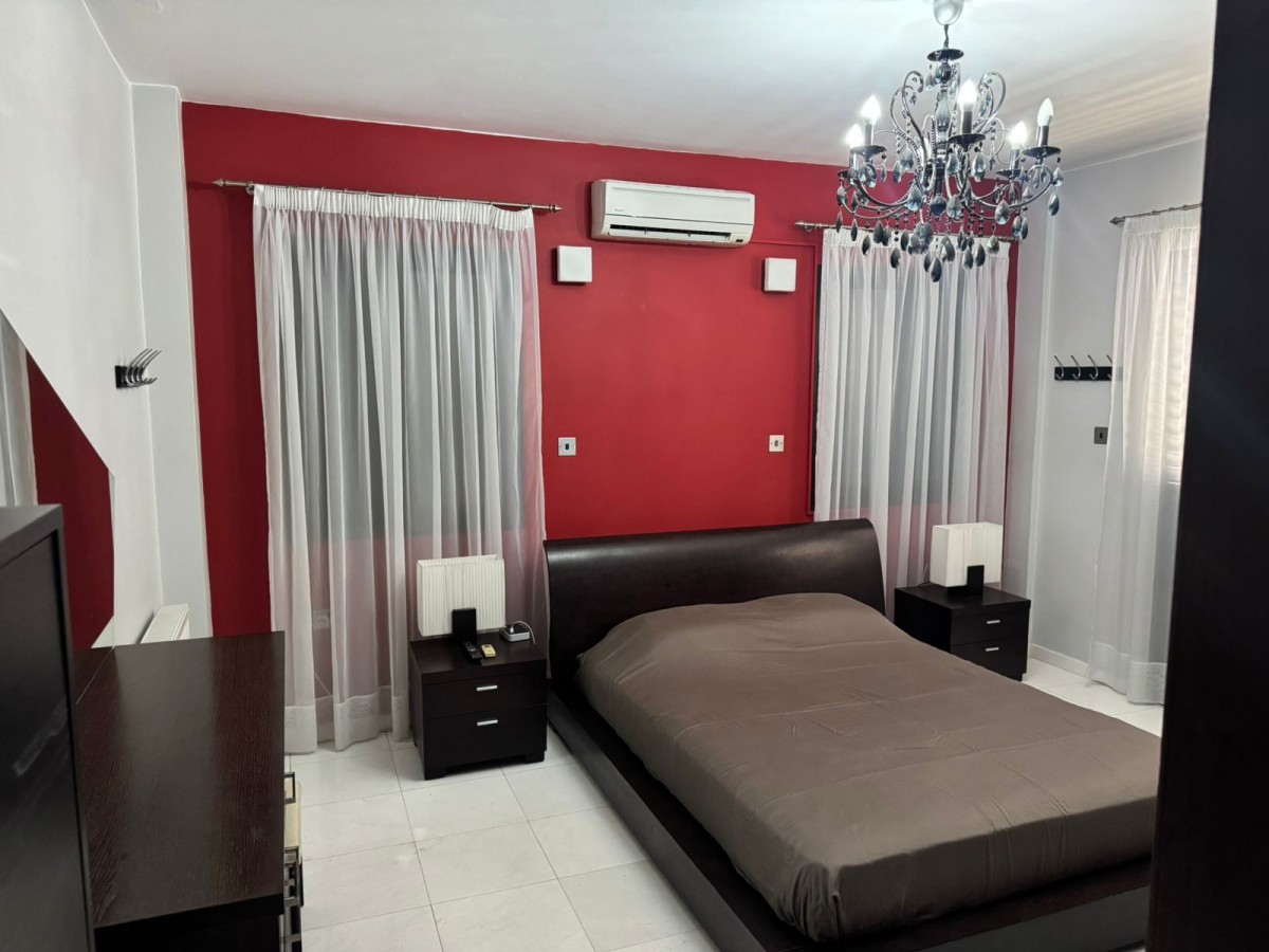 Detached Villa For Rent  in  Select Location