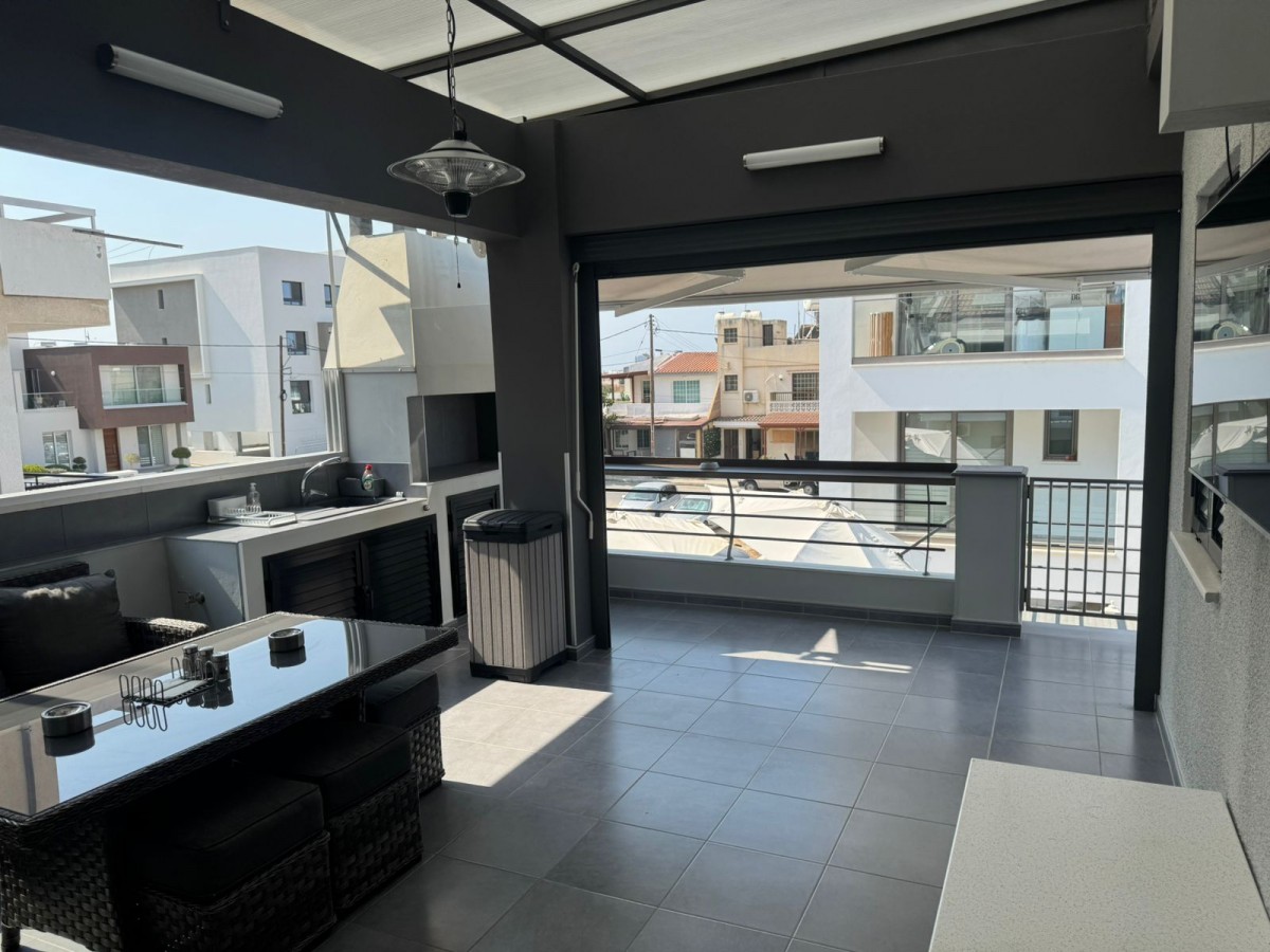 Detached Villa For Rent  in  Select Location