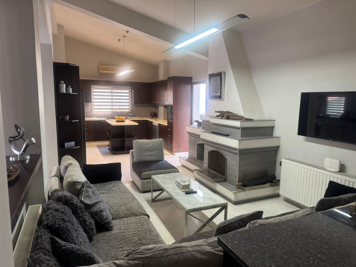 Detached Villa For Rent  in  Select Location