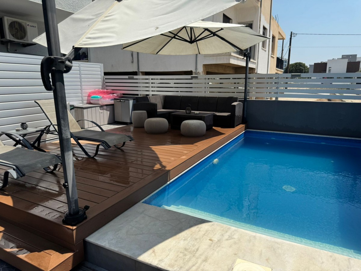 Detached Villa For Rent  in  Select Location