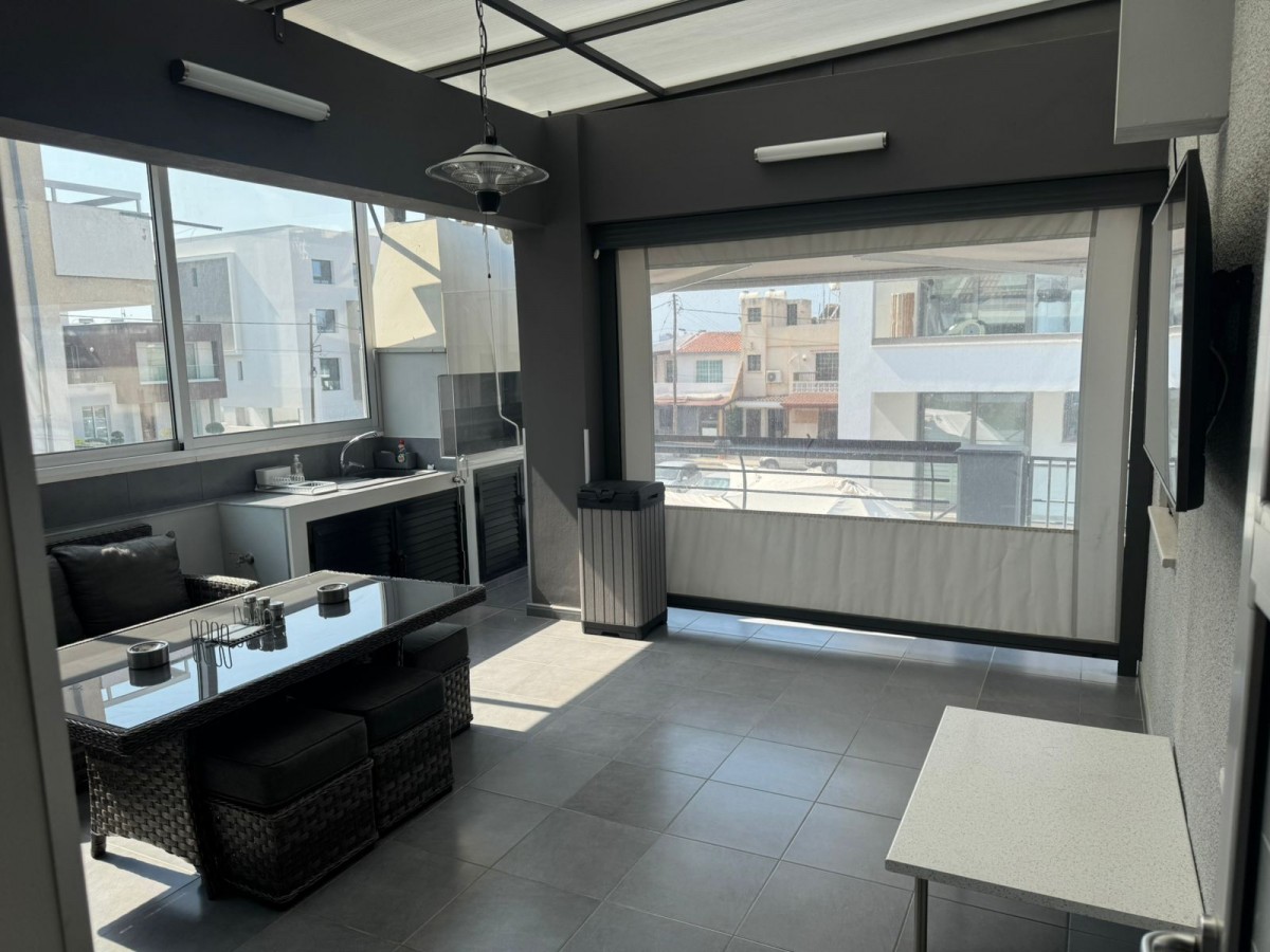 Detached Villa For Rent  in  Select Location