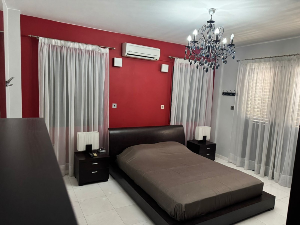 Detached Villa For Rent  in  Select Location
