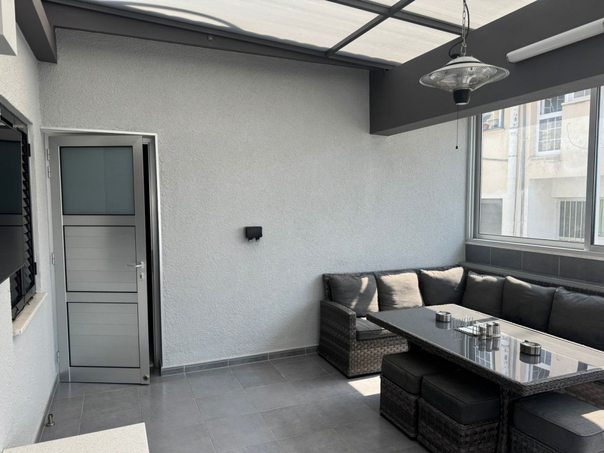 Detached Villa For Rent  in  Select Location
