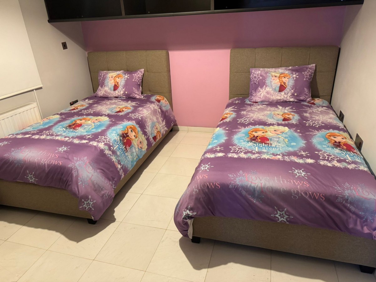 Detached Villa For Rent  in  Select Location