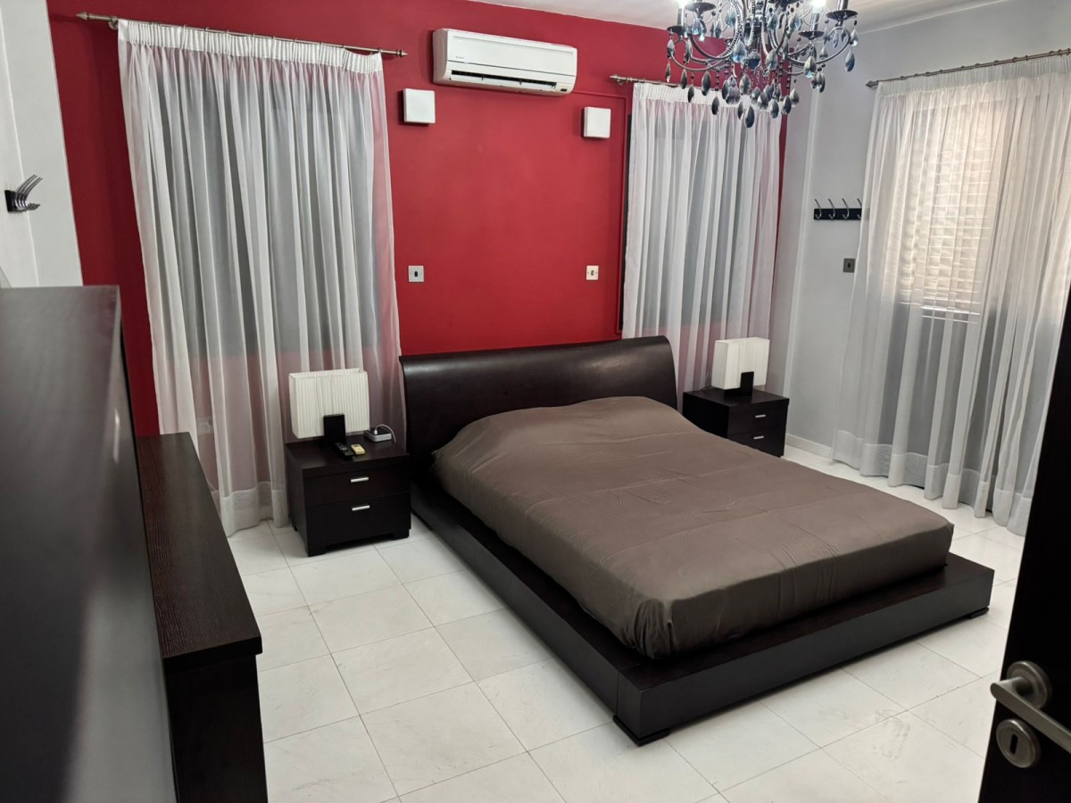 Detached Villa For Rent  in  Select Location
