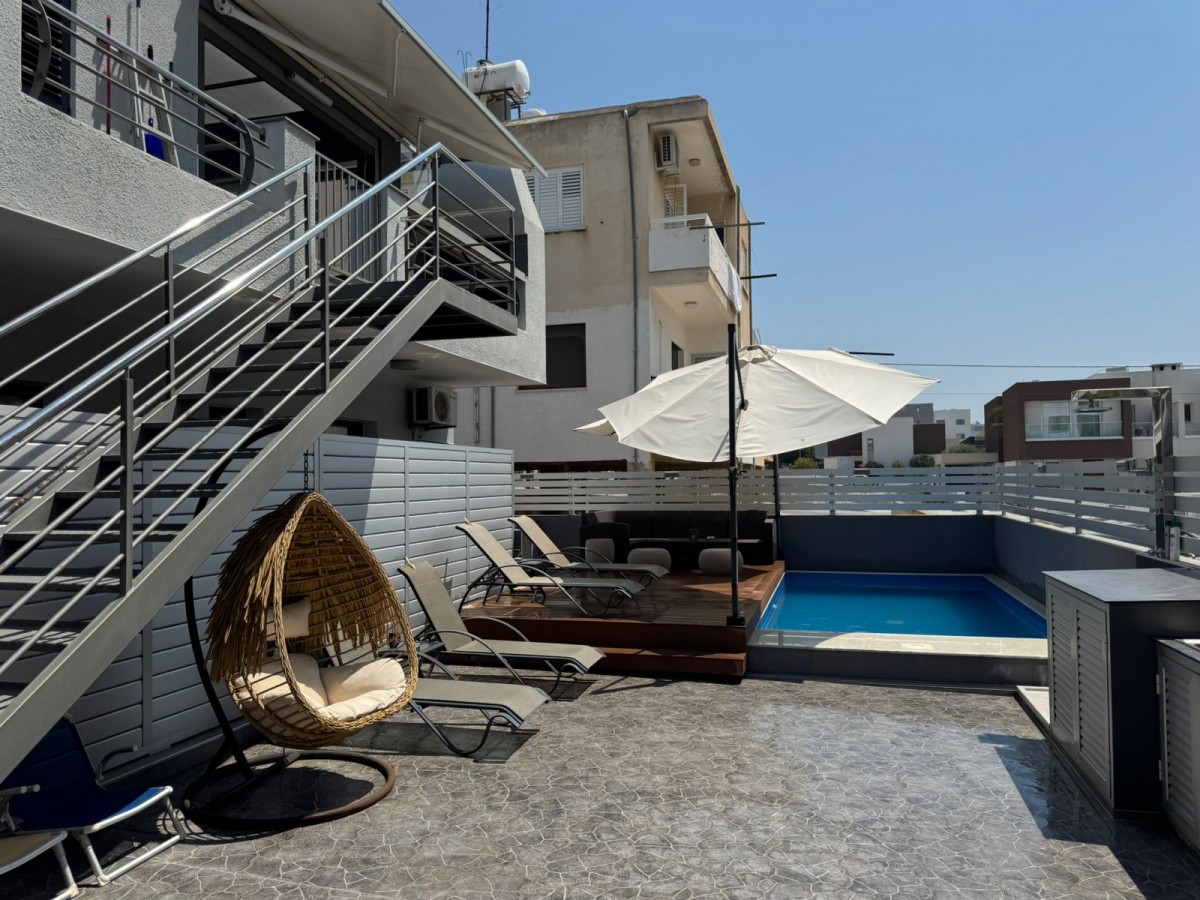 Detached Villa For Rent  in  Select Location